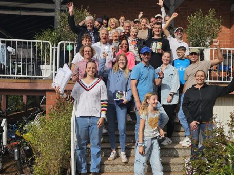 Spannende Endspiele und große Emotionen beim TC Hainstadt – Meister, Aufsteiger und Jubilare geehrt